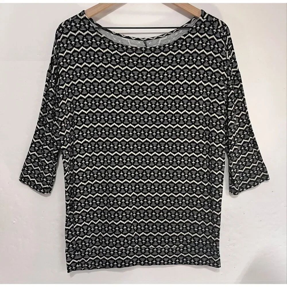 LOFT Black And White Geometric Print Top Size M